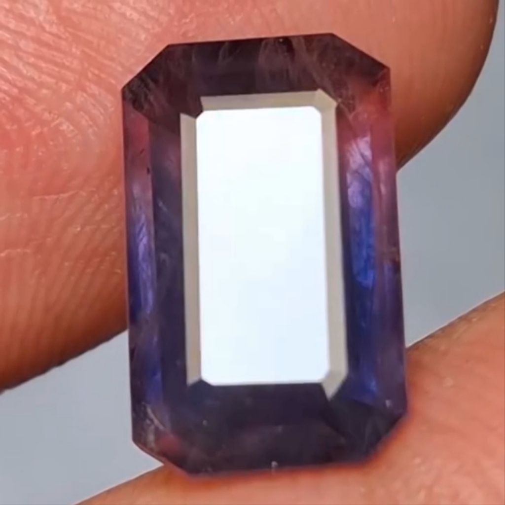 Natural Bi Colour Sapphire 4.23ct Tanzania Blue, Pinkish Orange Rare Colour Id Card CGL