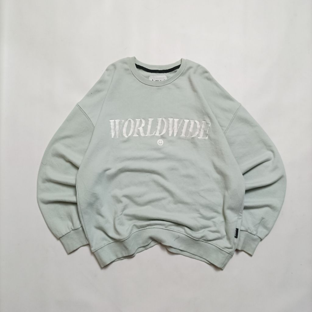 Crewneck Ames Worldwide