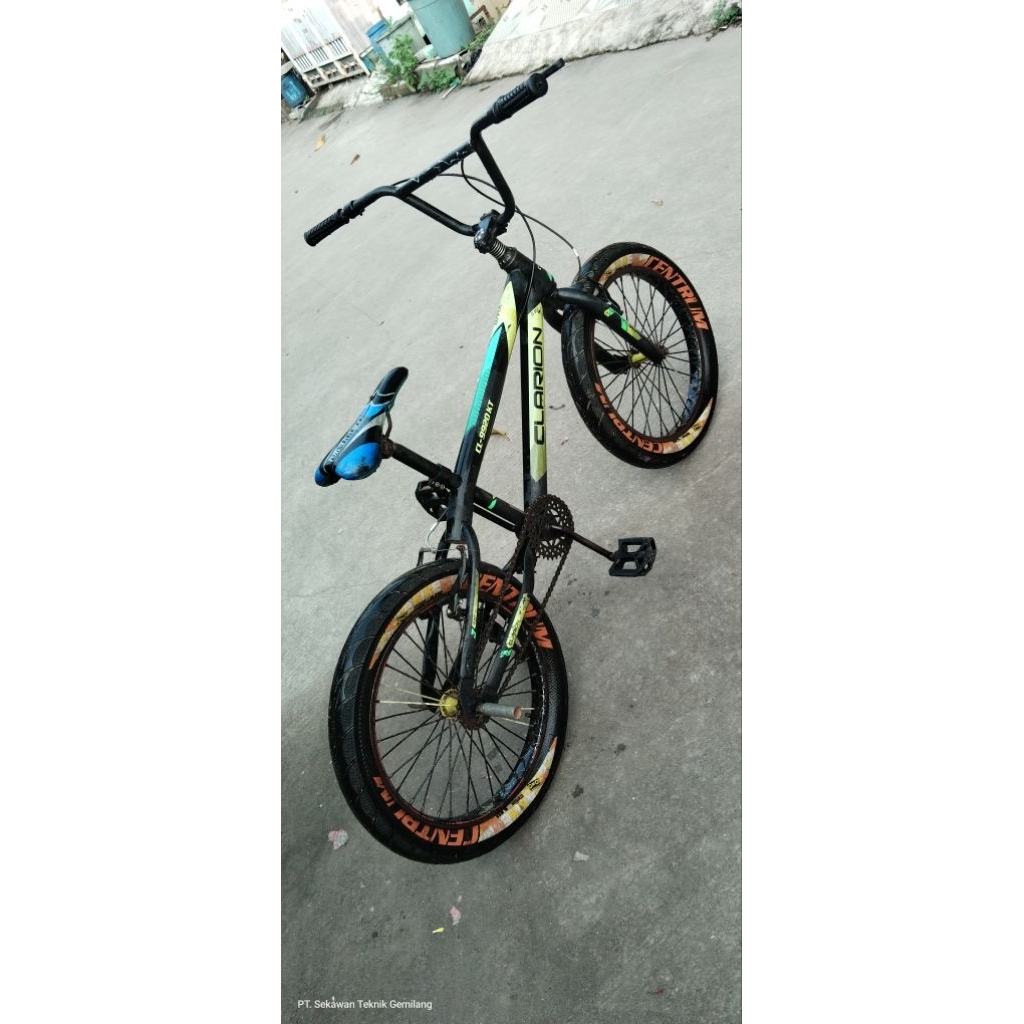 Sepeda BMX Ban Jumbo/Donat Ukuran 20 Bekas