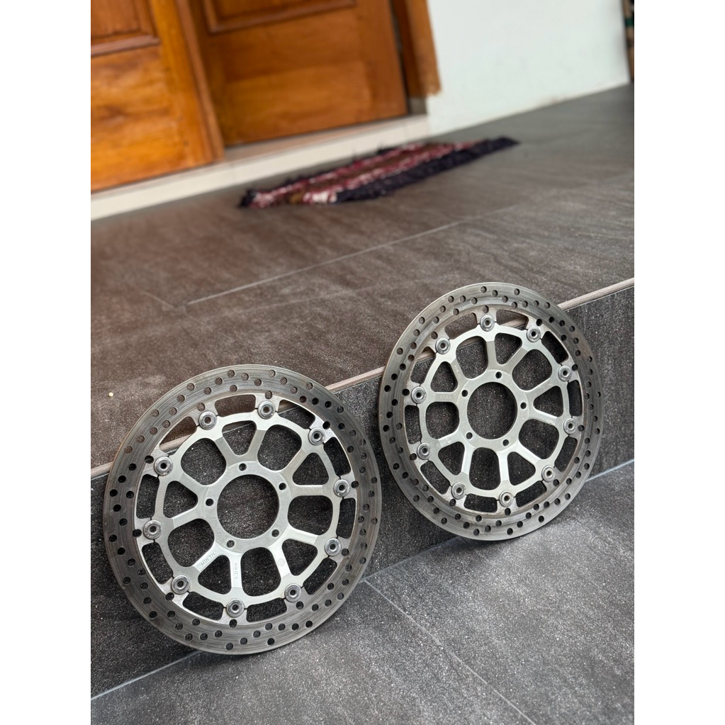 disc moge Copotan Ducati evo silver Piringan moge Brembo ukuran 320
