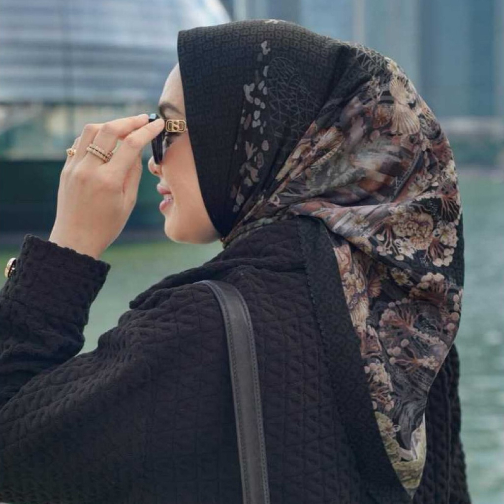 PL Buttonscarves singapore2, soleil limited edition, arabian