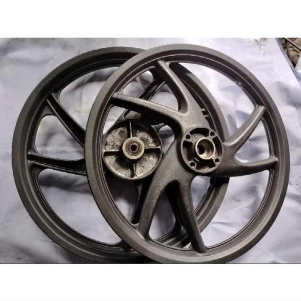 PELEK VELG RACING 1SET DEPAN BELAKANG MOTOR HONDA REVO LAMA PNP KARISMA SUPRA FIT NEW 100%ORIGINAL (