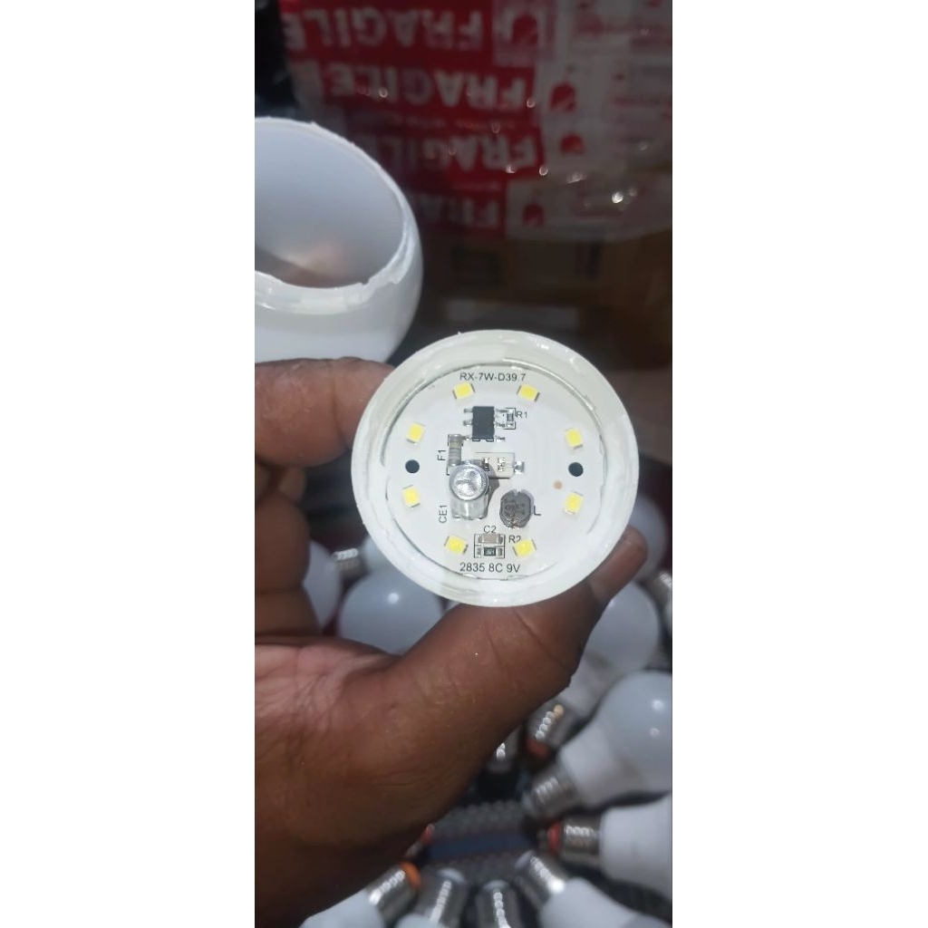 Lampu LED 7 WATT rekondisi, mesin baru, Hemat Energi 15.000 Jam