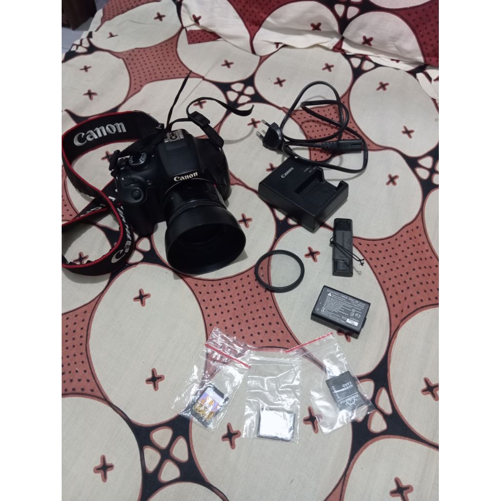 Kamera Canon 1200D Lensa Fix Canon 50mm, Full set+bonus