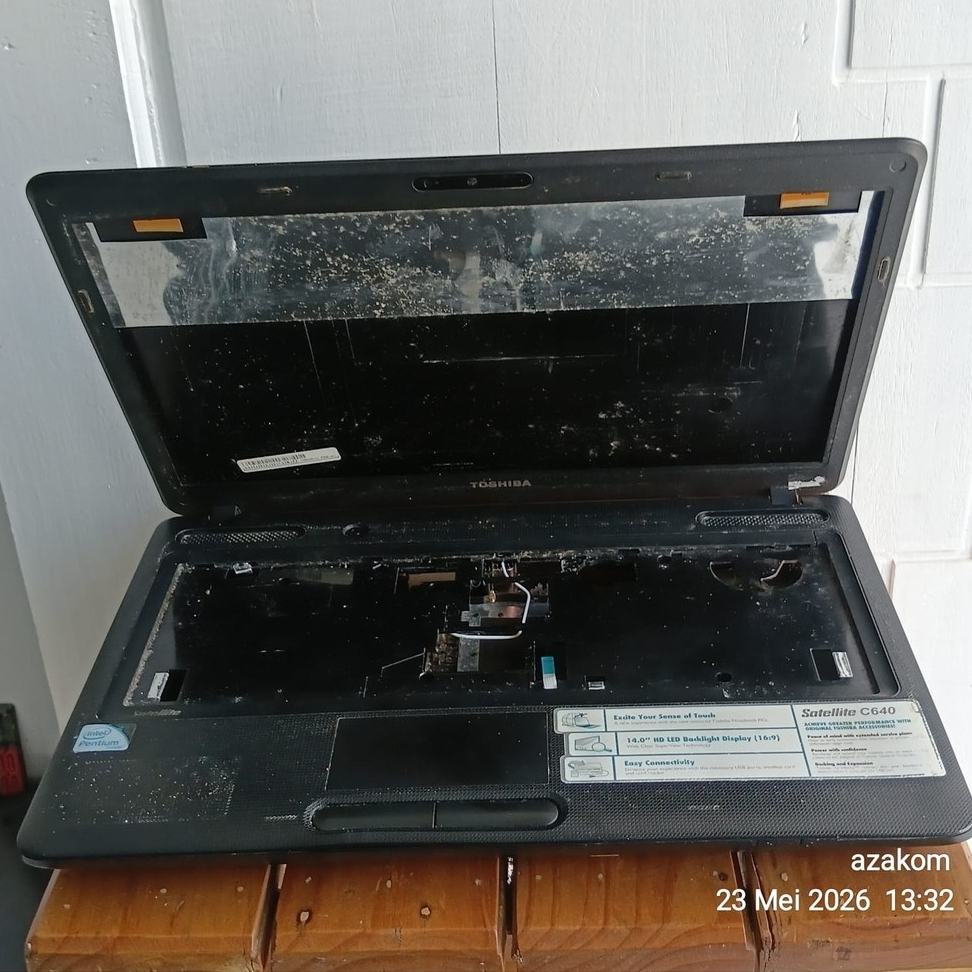 Casing Toshiba C640