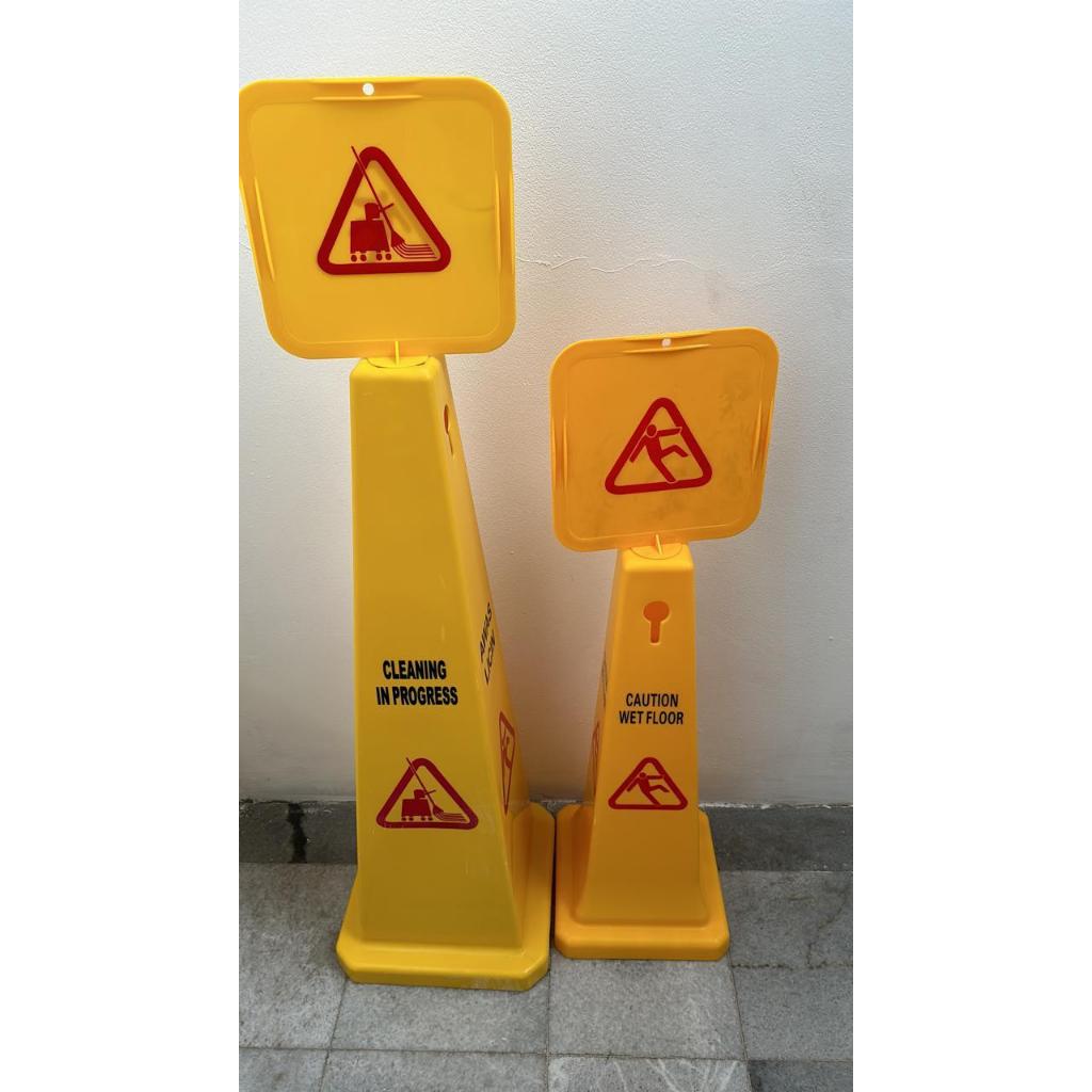 Wet Floor Sign Cone Kerucut Besar/Kecil