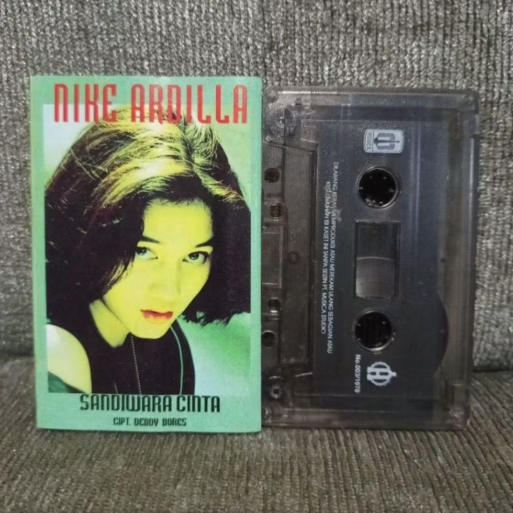 kaset nike ardilla - nike ardilla