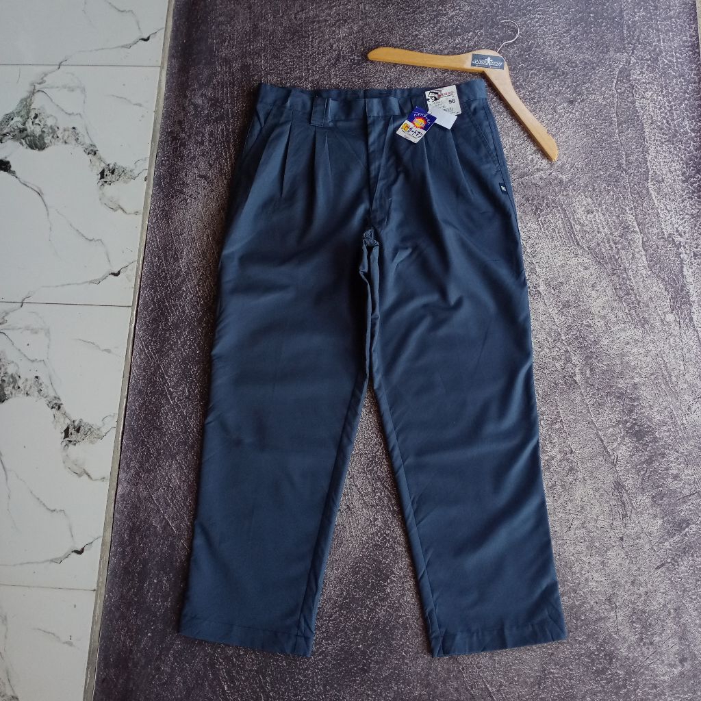Chino Pant Jichodo MASIH BARU sz 36 ((CKB14))