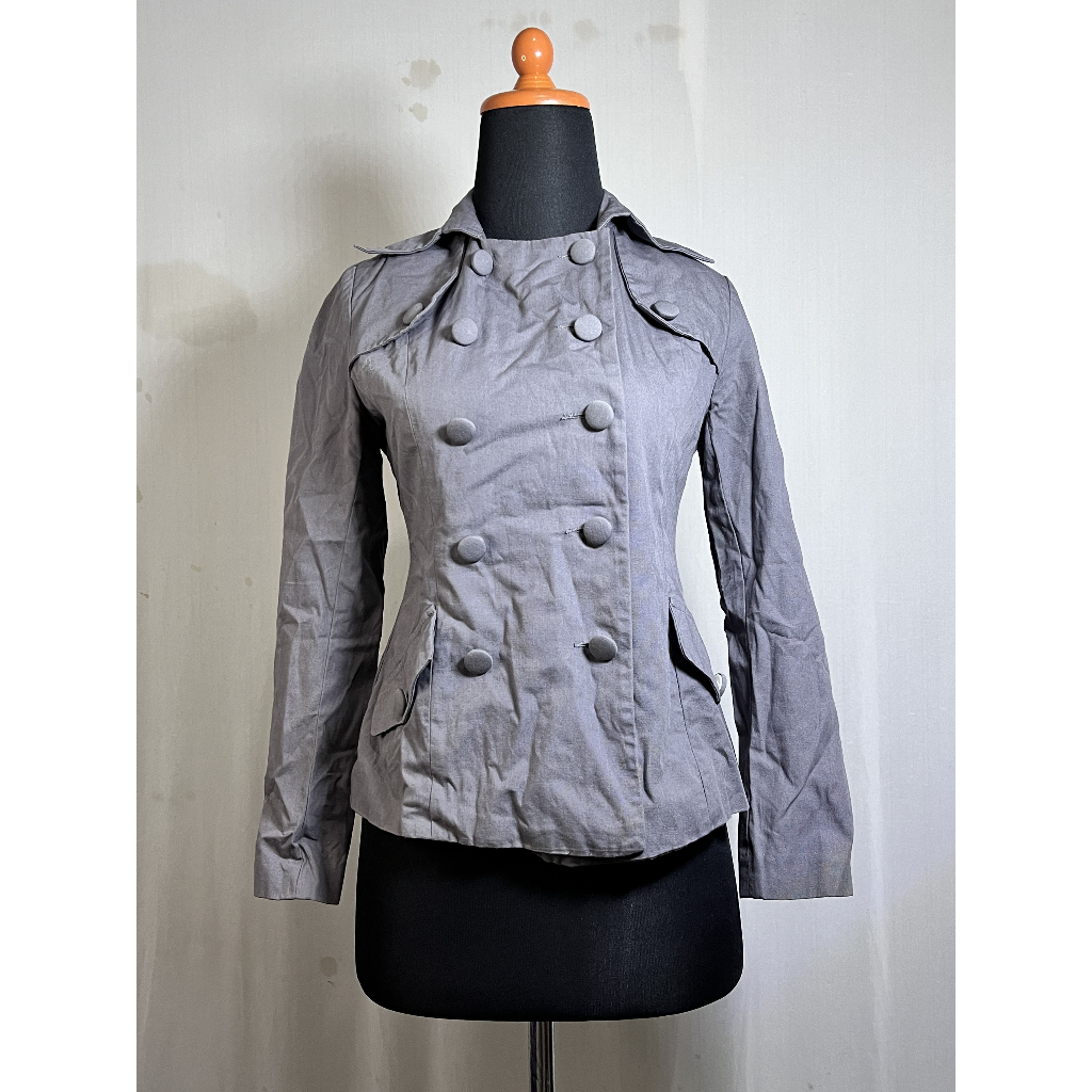 Double-Breasted Military Blazer Jacket with Fabric-Covered Buttons (Jaket Blazer Gaya Militer Kancin
