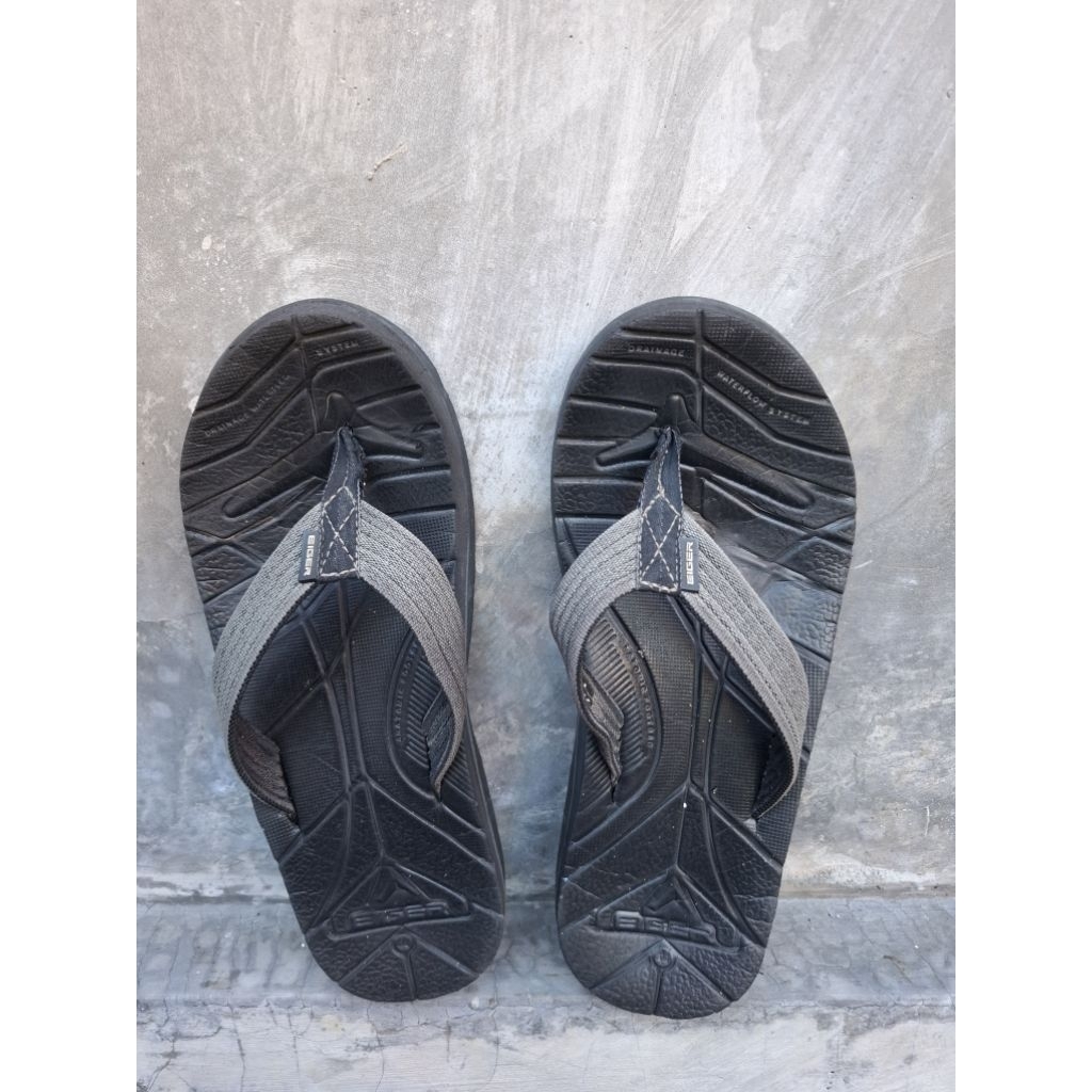 Sandal eiger kinkajou size 44 bekas