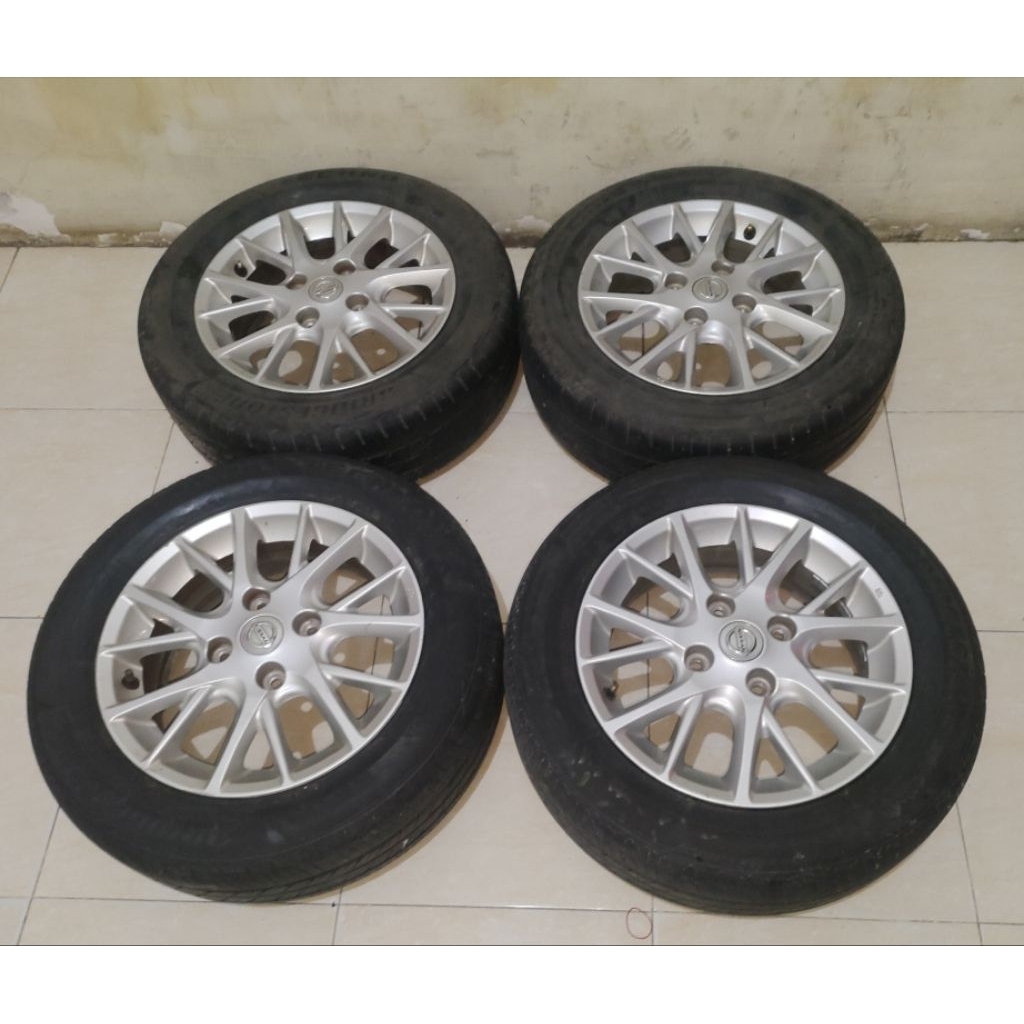 Velg R15 oem Livina hws model akar (4velg+ban)