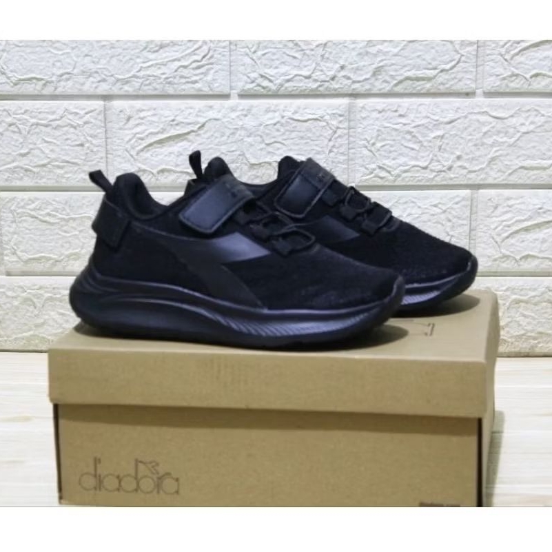 DIADORA ANAK JR FULL BLACK ORIGINAL