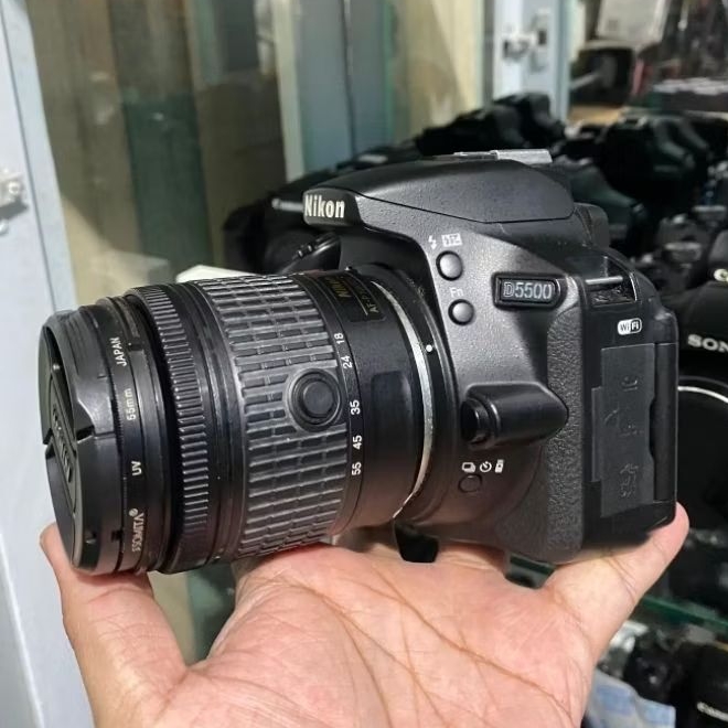 Nikon D5500 bekas like new no vignet