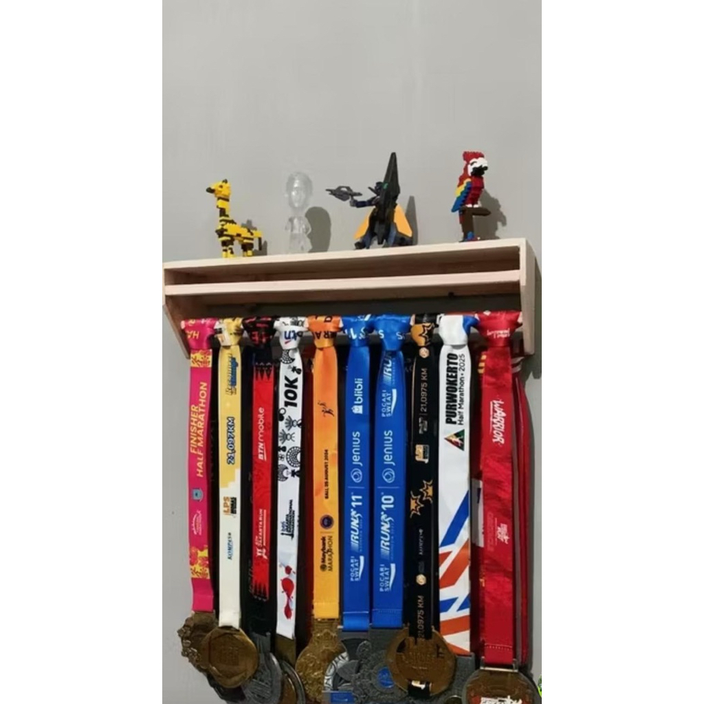rak piala/rak piagam