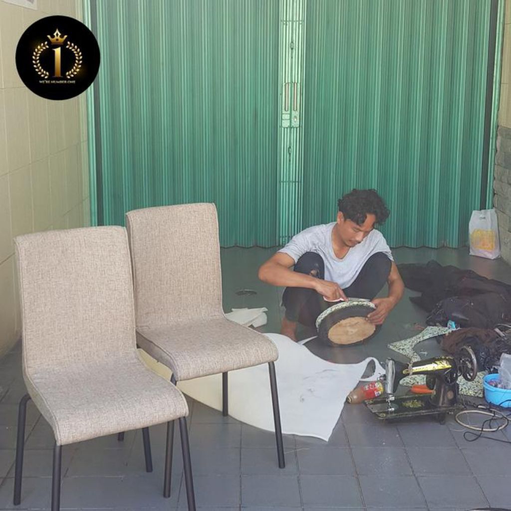 Servis kulit kursi makan