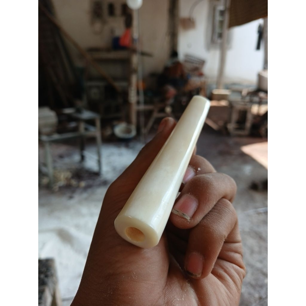 Once Pipa Rokok Tulang Duyung Asli - Natural White, Panjang 11-12 CM