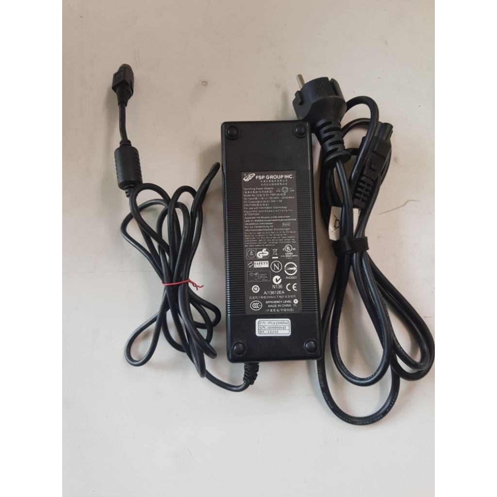 Adaptor FSP Group INC 24V-5A jarum 4