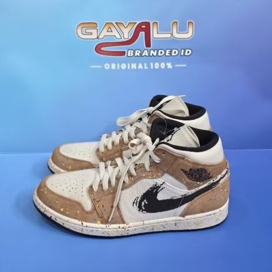 SEPATU NIKE AIR JORDAN 1 MID BRUSHSTROKE SAIL BROWN