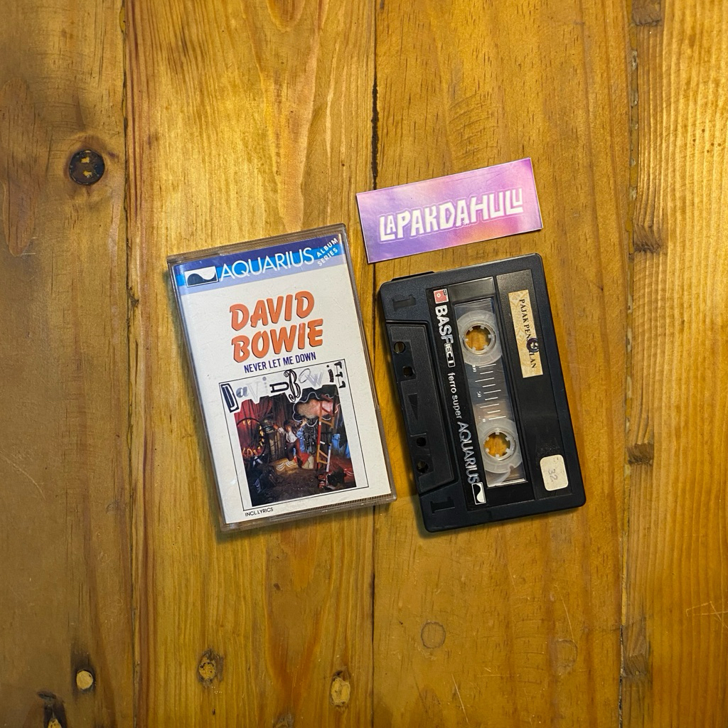Kaset Pita David Bowie - Never Let Me Down