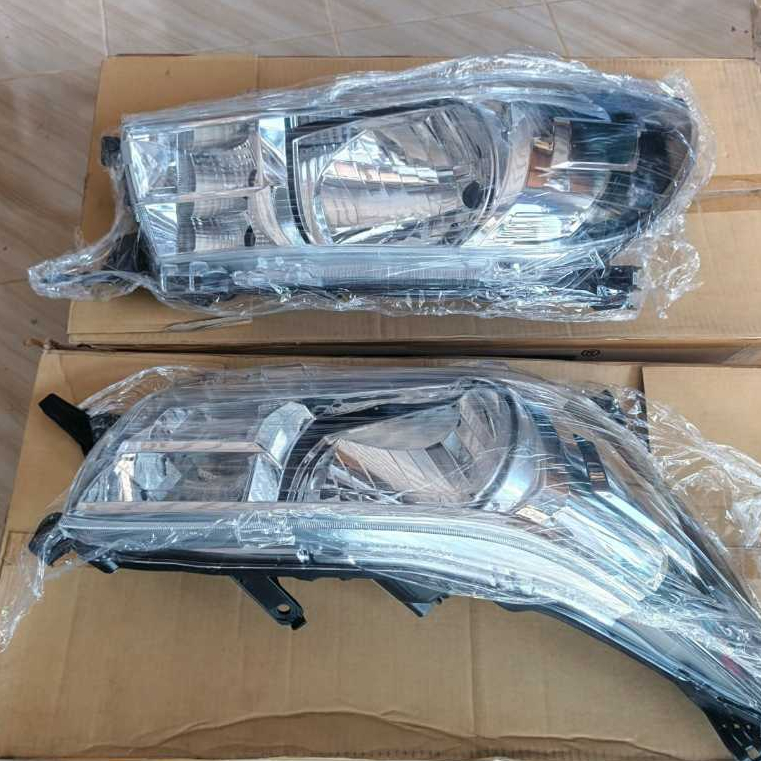 HILUX NEW (REVO) LAMPU DEPAN