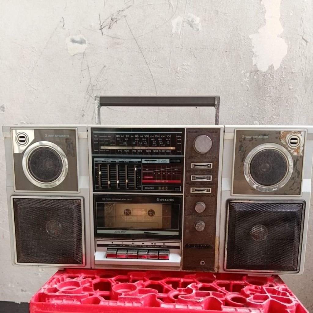 RADIO TAPE BOOMBOX SANYO JADUL