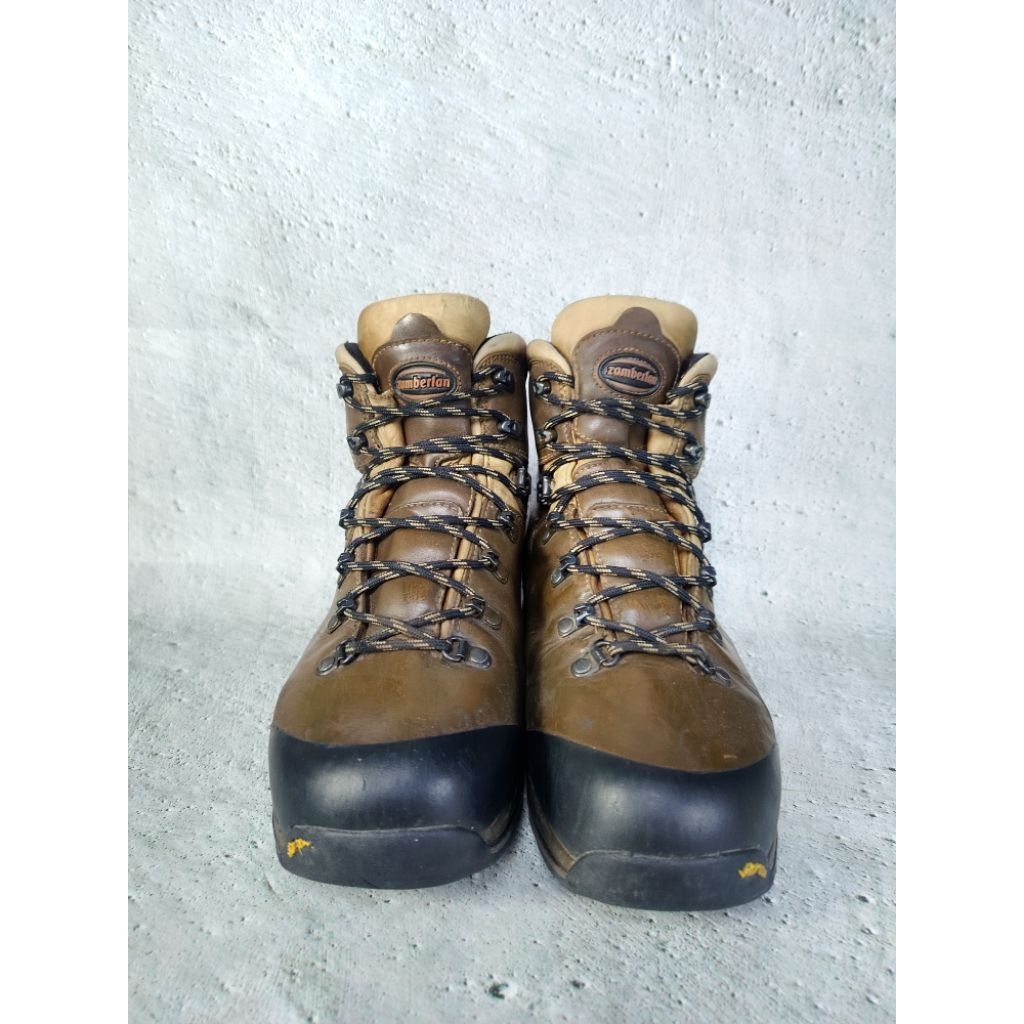 Sepatu outdoor ZAMBERLAN Size 42,5