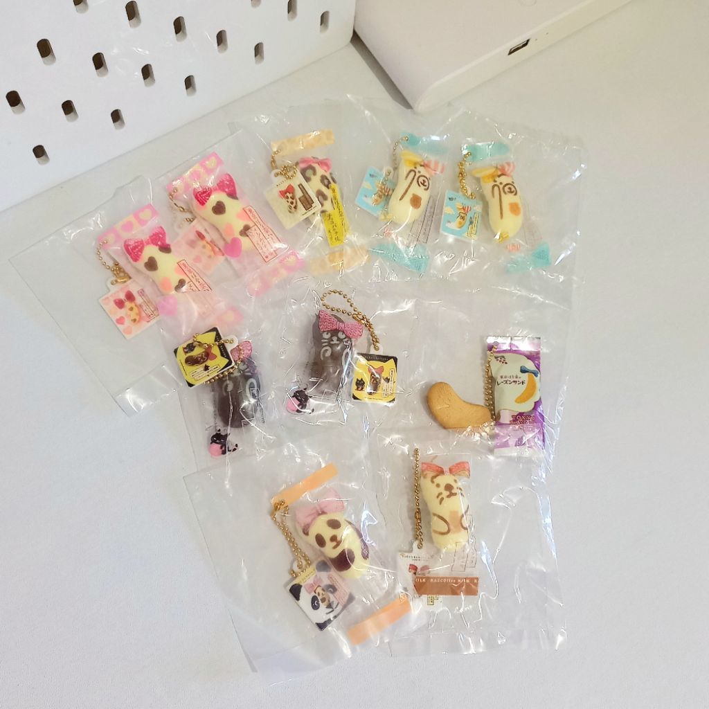 Tokyo banana miniatur gacha food gotochi jepang gantungan kunci
