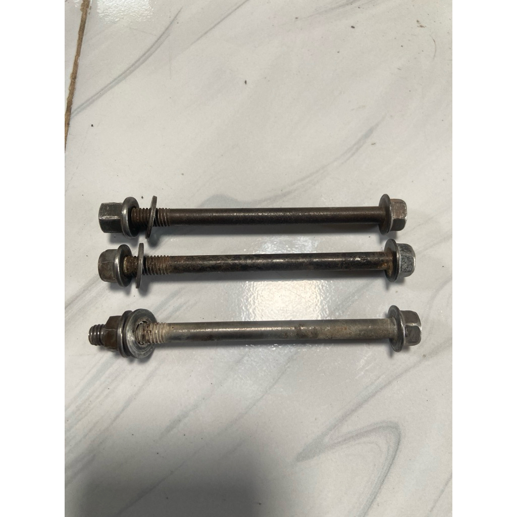 baut dudukan mesin rangka fizr force1 original