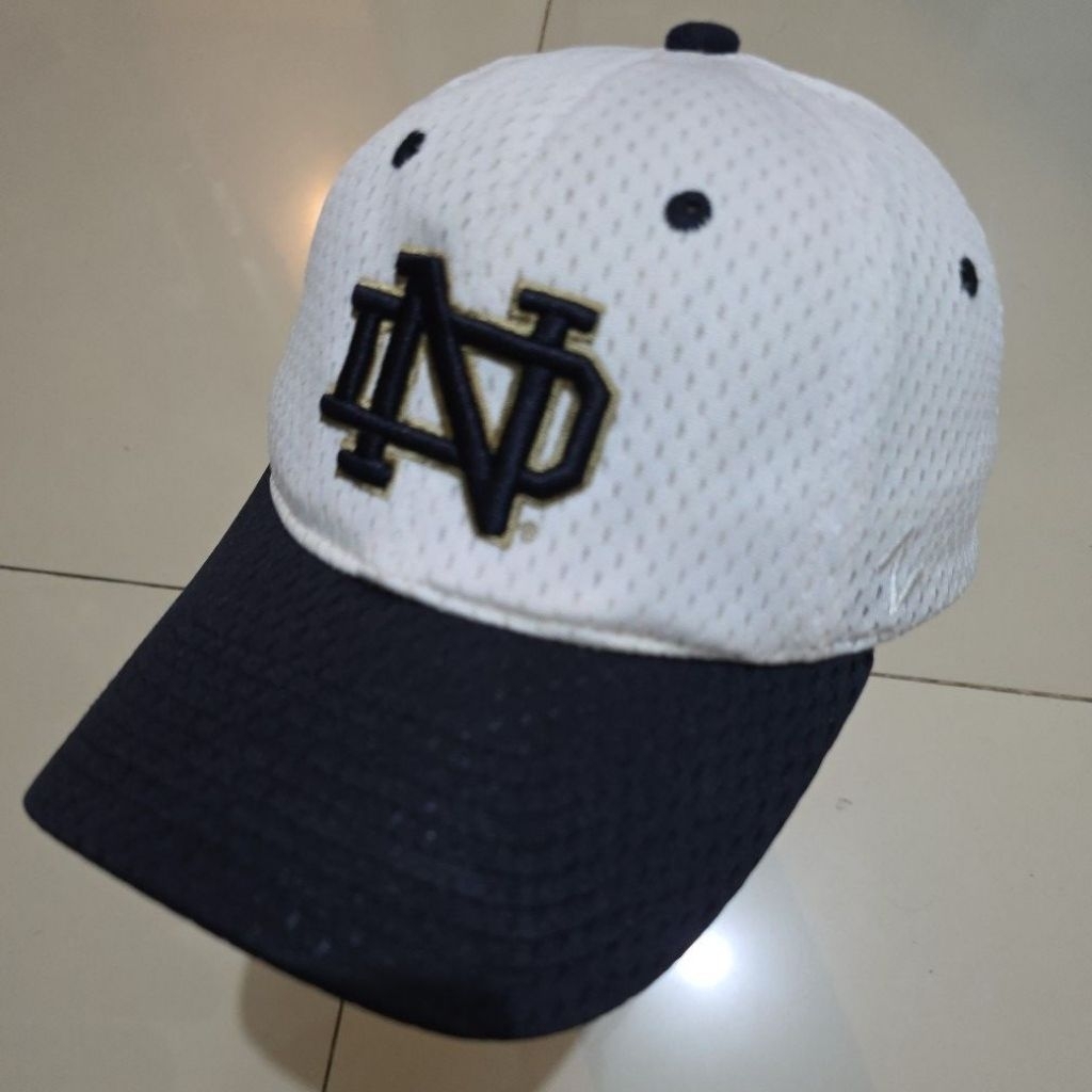 Topi Notre Dame Fighting Irish - NCAA