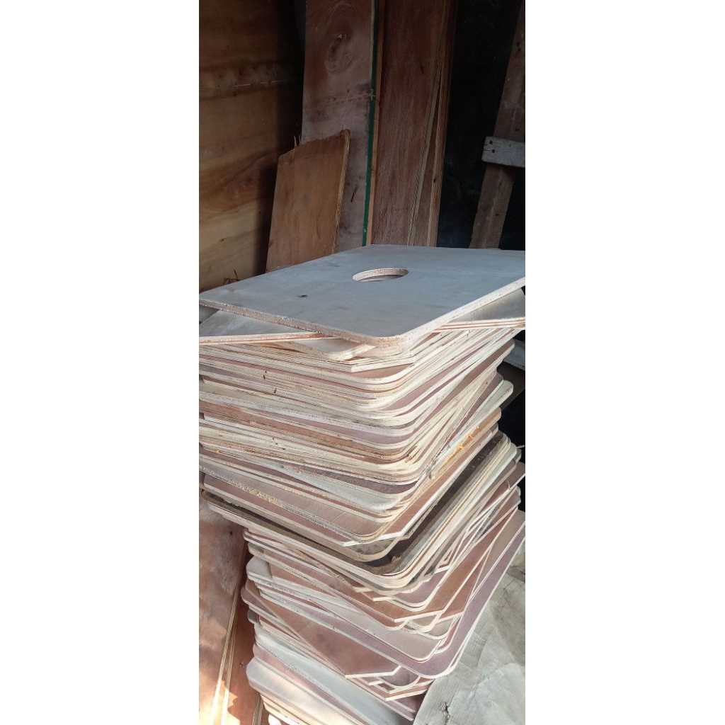 triplek lobang tengah tebal 10mm uk 375mm×375mm