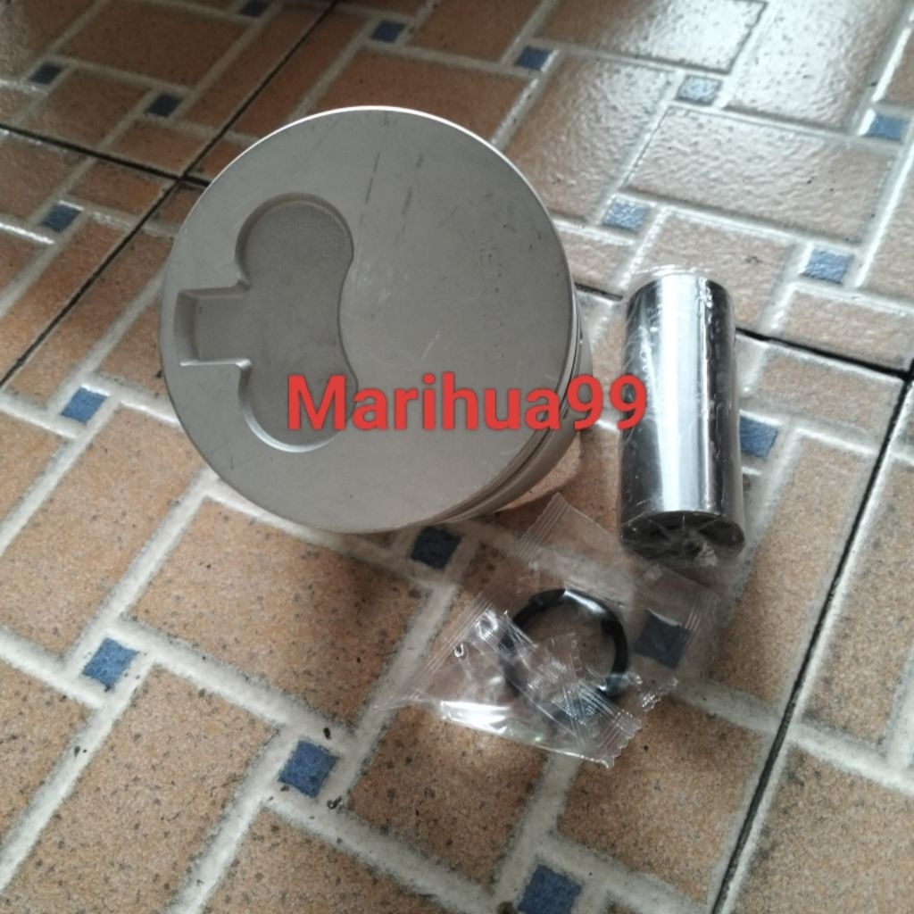 piston + pin 4D30 FE Mitsubishi