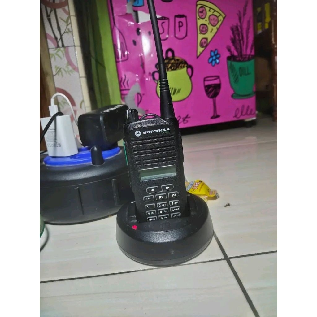 MOTOROLA CP1660 UHF HT MOTOROLA UHF CP1660