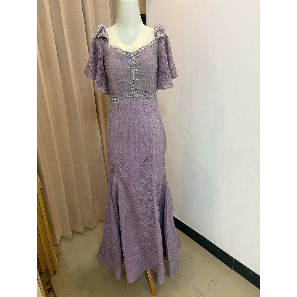 preloved gaun nyanyi ungu taro