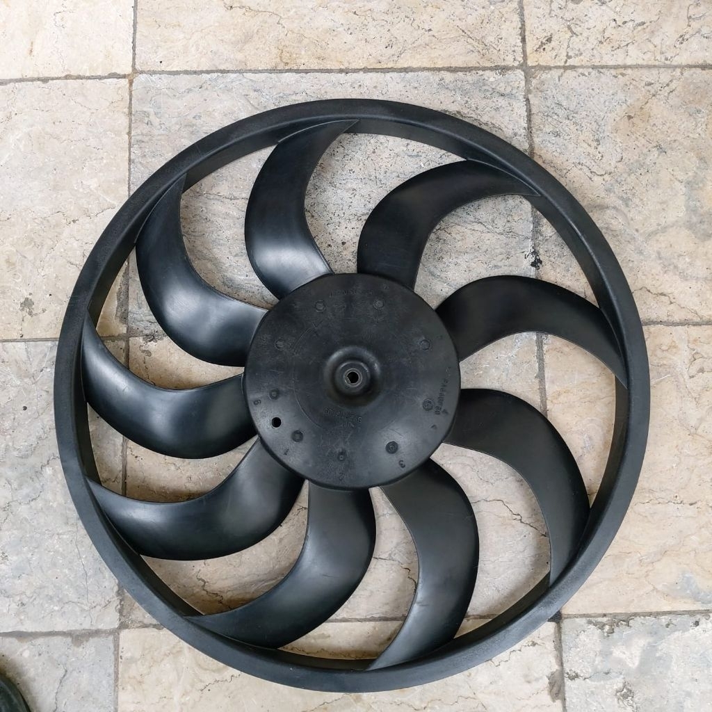 daun kipas radiator chevrolet spin asli
