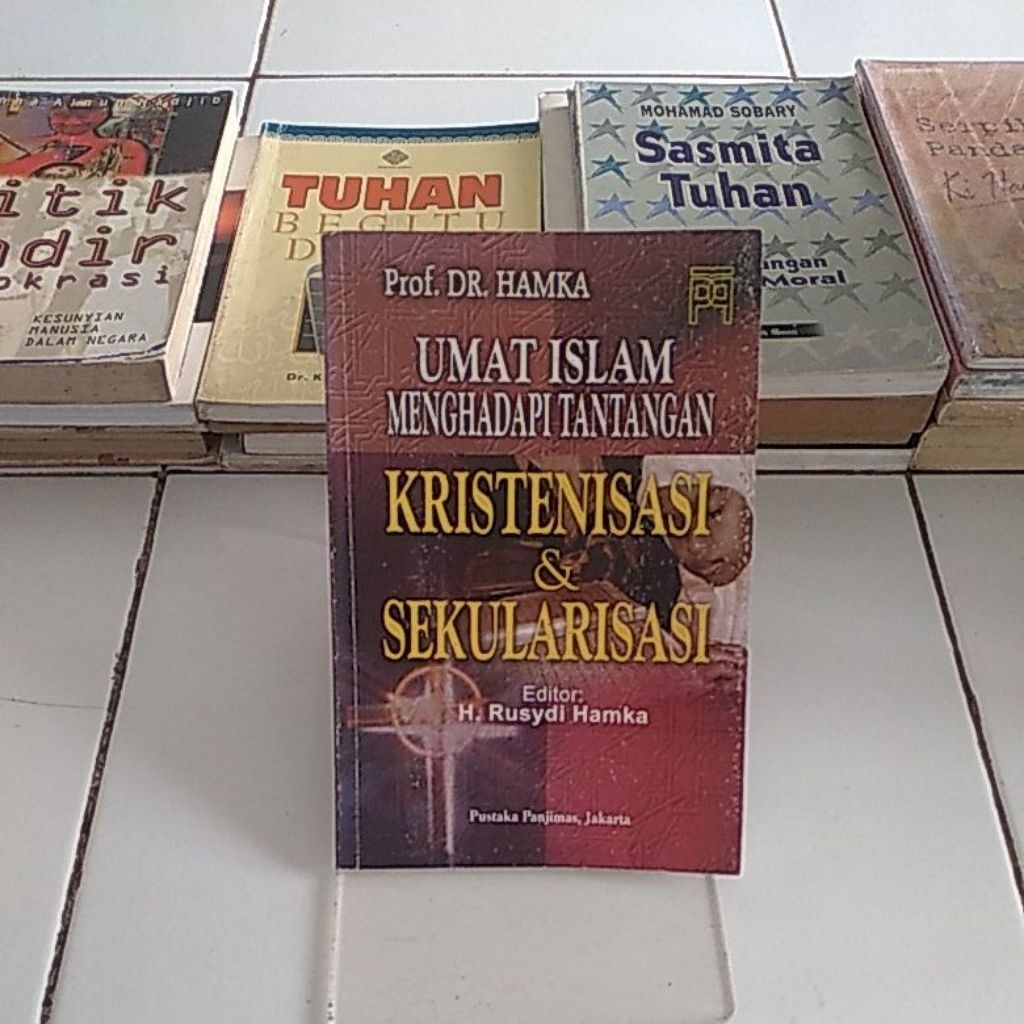 umat islam menghadapi tantangan kristenisasi dan sekularisasi