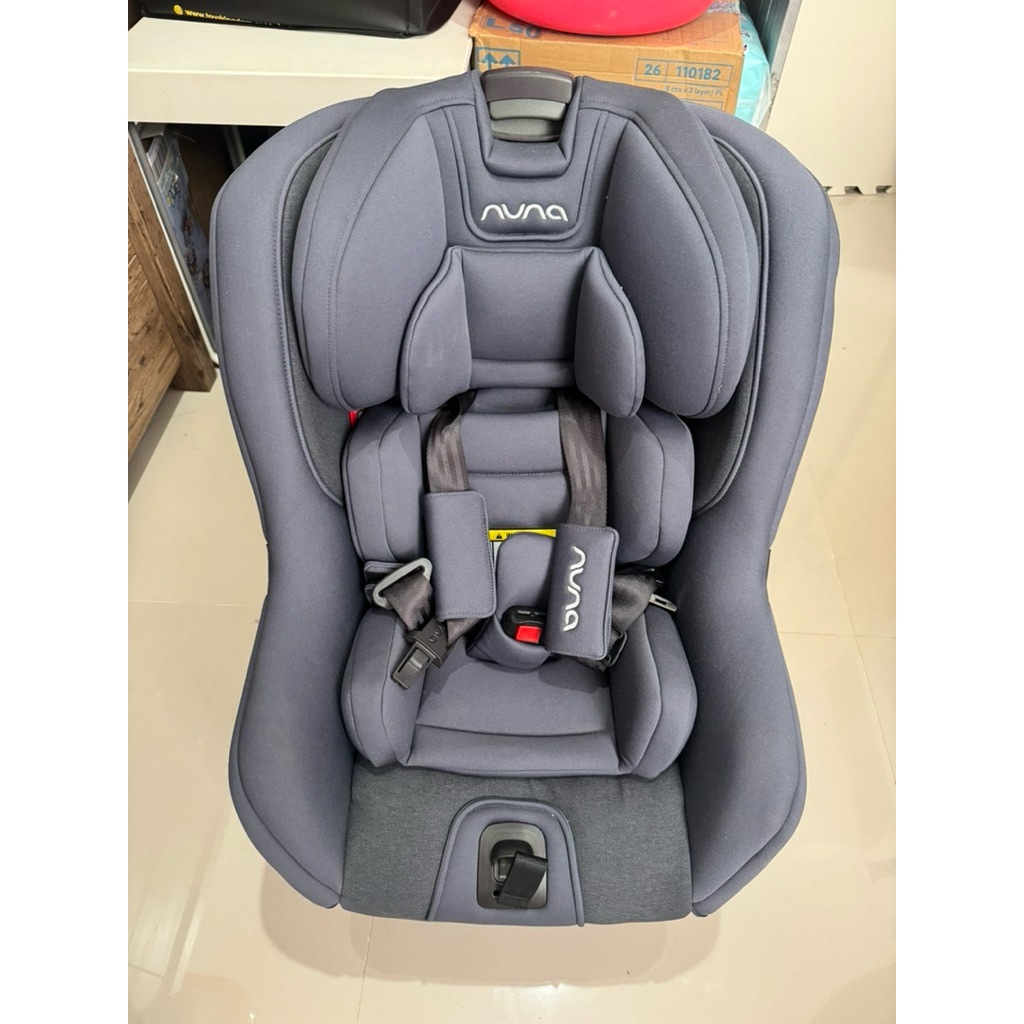 (PRELOVED) Nuna Rava Baby Car Seat Almost Like New