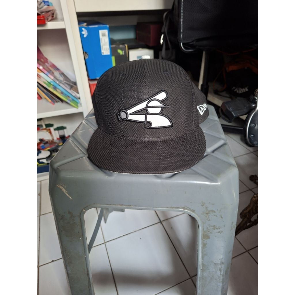Topi New Era MLB Chicago White Sox 59Fifty Original - Size 8
