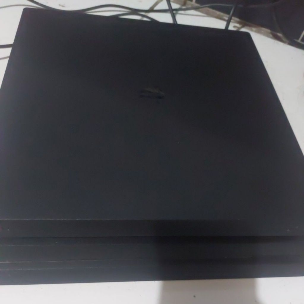 PS4 Pro hen seri 72xx