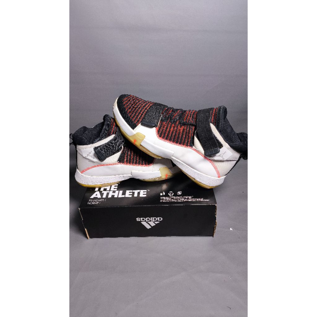 Sepatu Basket casual sneakers Jordan Supreme second bekas