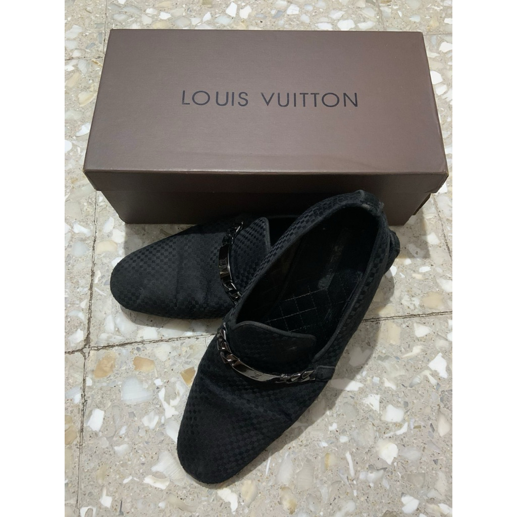 Sepatu LOUIS VUITTON ORI WITH THE BOX