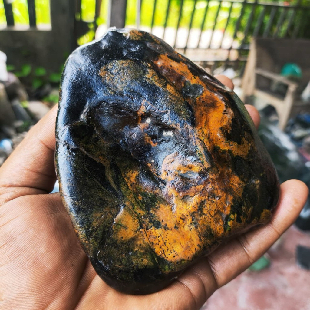 Batu giok aceh bongkahan tunggal