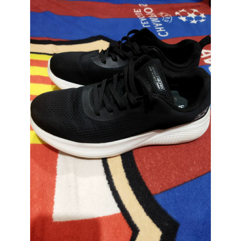 Sepatu Bobs Skechers