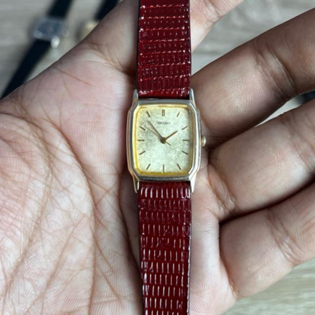 Seiko Tank Snowflake Dial Ladies