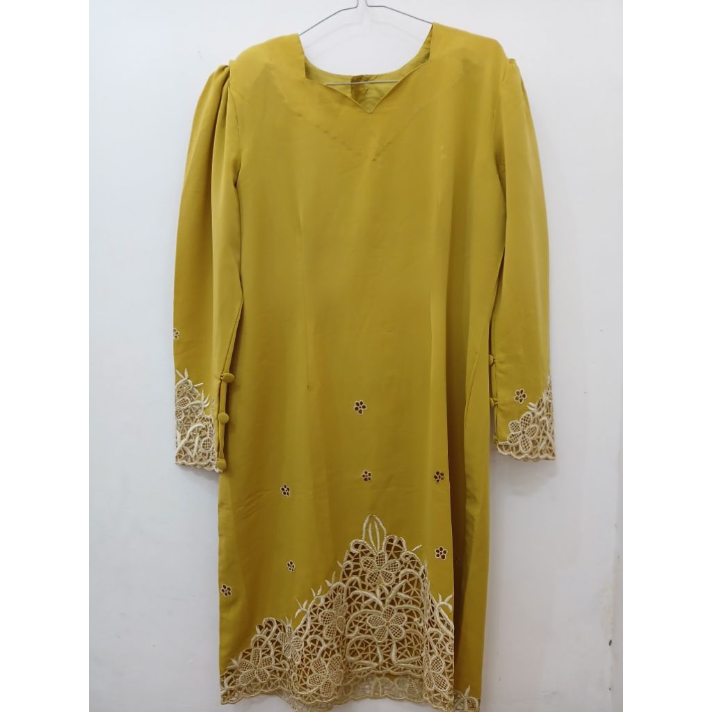 PRELOVED ONE SET BAJU KURUNG MALAYSIA ROK MERMAID