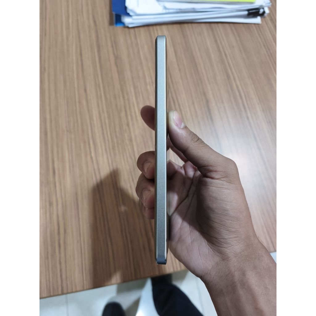 poco f6 8+4/256