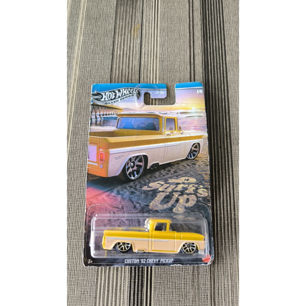 HOTWHEELS CUSTOM 62 CHEVY PICKUP
