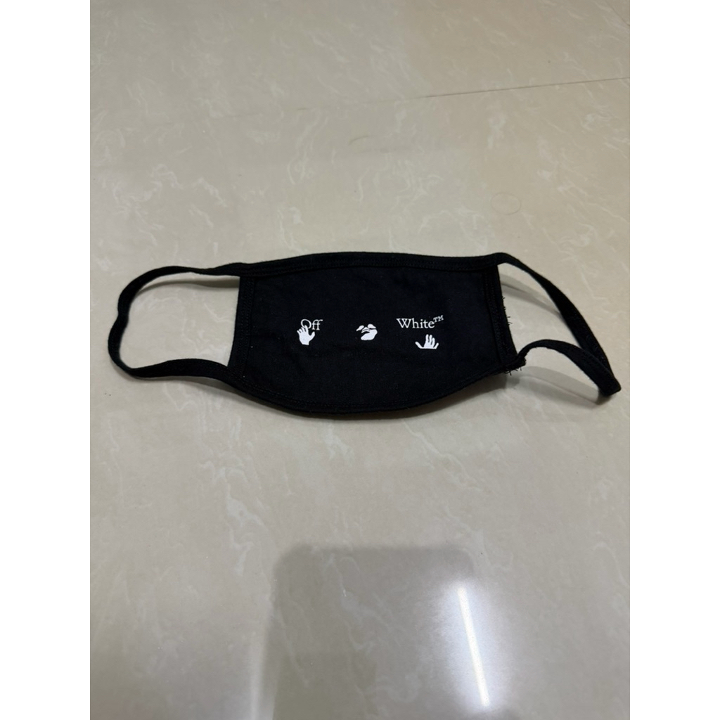 New - Off White x Amore Pacific Mask