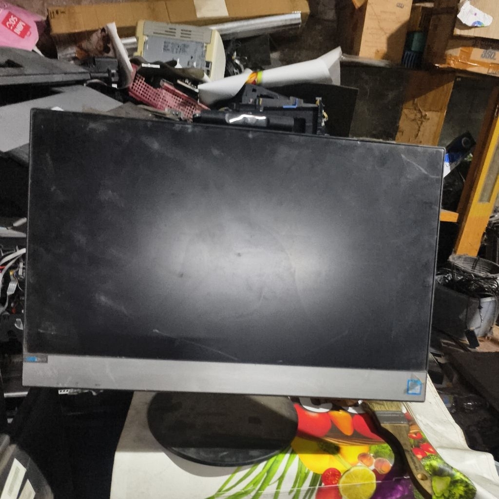 all in one Lenovo v530 i3 gen 8 baca deskripsi