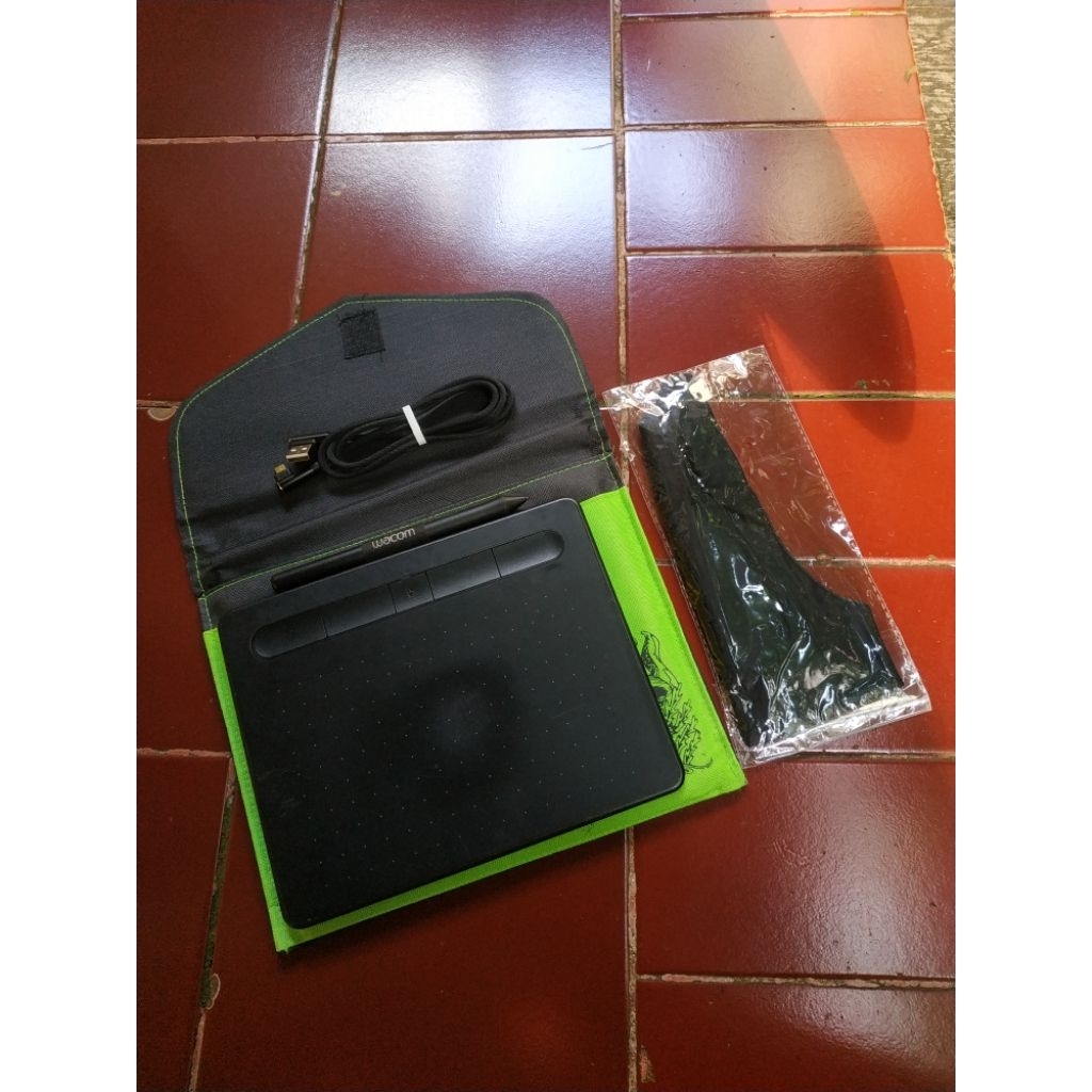 wacom ctl4100Wl wireless bluetooth pentab small bekas