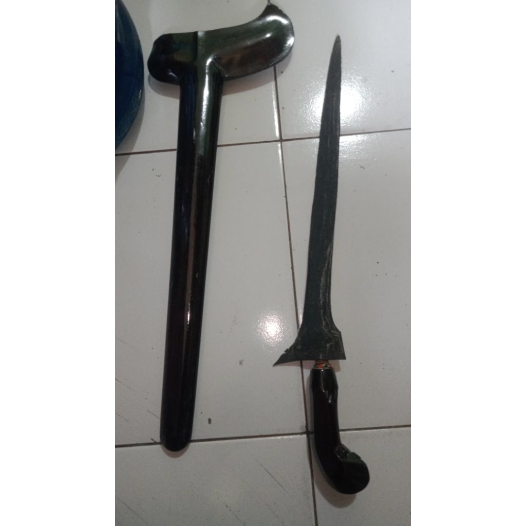 KERIS TILAM SARI